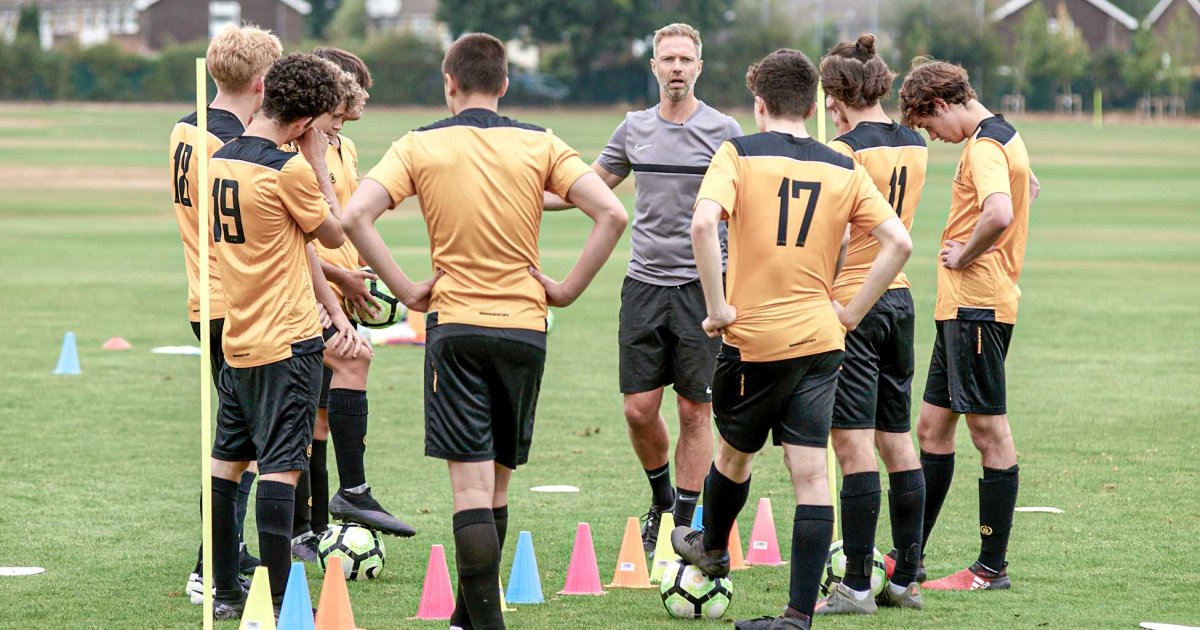 Navigating Football Coach Courses: Essential Insights for Aspiring Coaches