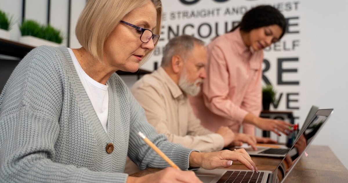 12 Great Part-Time Jobs for Seniors: Flexible Work Options After Retirement