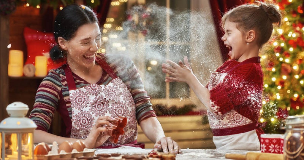 Best Christmas Gifts for Seniors 2025: Practical & Heartwarming Ideas