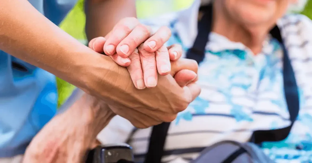 Private Home Care for Elderly Adults: How to Find the Right Overnight or Night-Time Caregiver