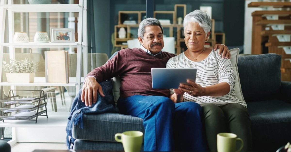 Credit Card Safety Mistakes Seniors Should Avoid: A Helpful 2025 Guide