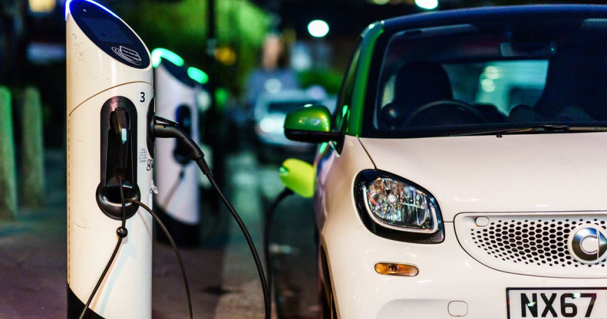 Insurance for Electric Vehicles: What You Need to Know (2025 Guide)