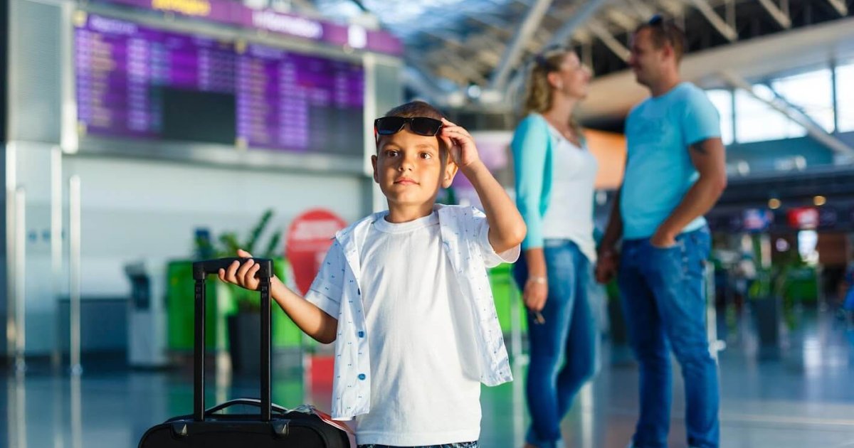 When Kids Fly Alone: A 2026 Guide for Parents