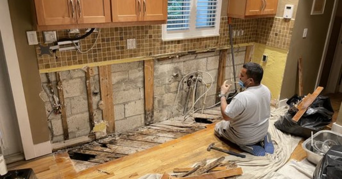 Bathroom Remodeling & Home Restoration Services: Cost, Contractor Options & What’s Available in 2025