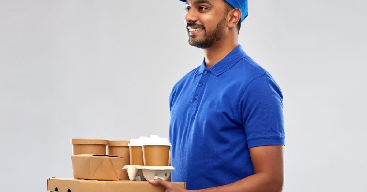 Choose The Cheapest Food Delivery Service - Don't Need To Hunt For Coupons
