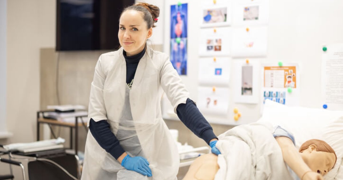 LPN Training Courses for Seniors: A Practical Guide to Program Options, Costs, Eligibility, and Accredited Pathways