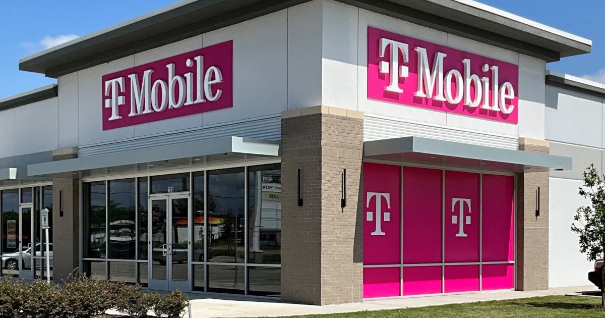 T-Mobile Home Internet for Seniors: A Guide to Internet Service, TV Bundles, and Availability Checks