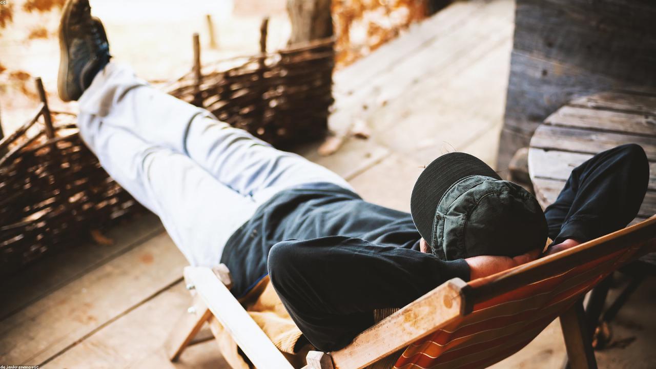 Inline editorial image showing a calm home lifestyle setting.